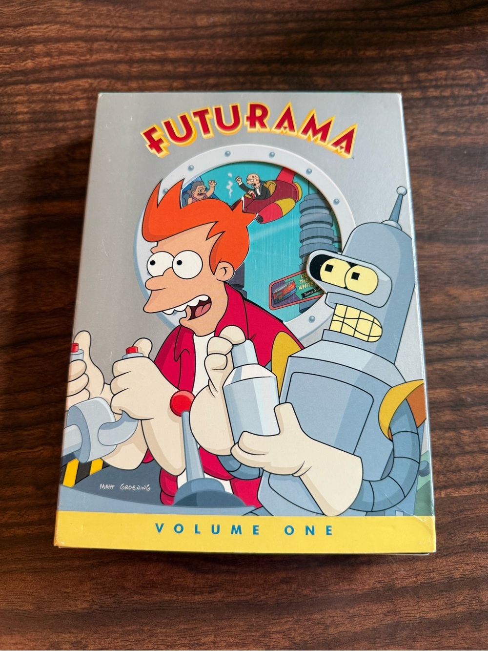 Futurama Volume 1 (has shelf wear)